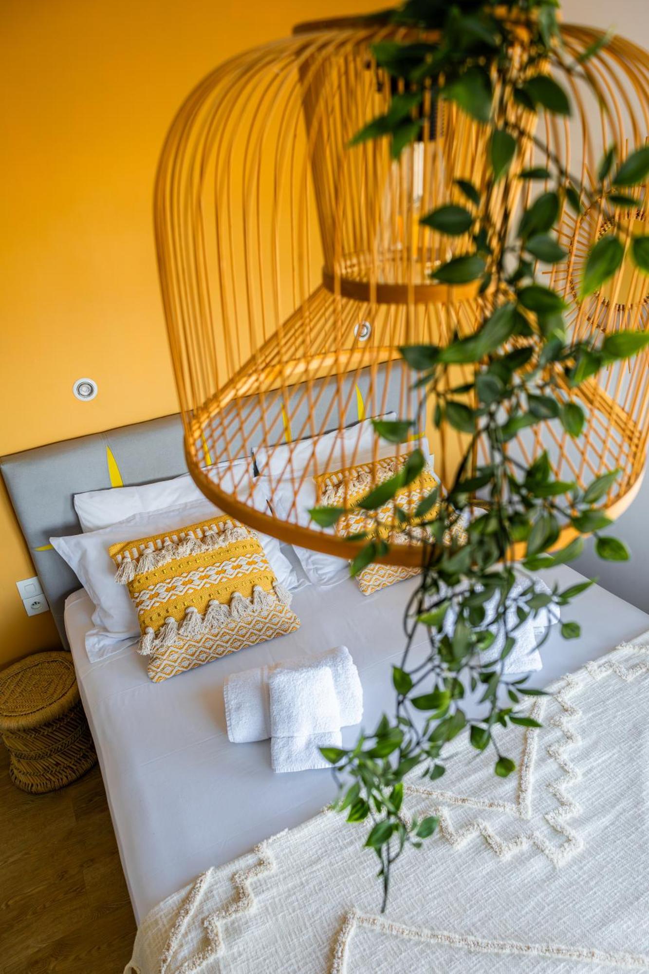 Hotel Restaurant La Cote Revee ルカート エクステリア 写真